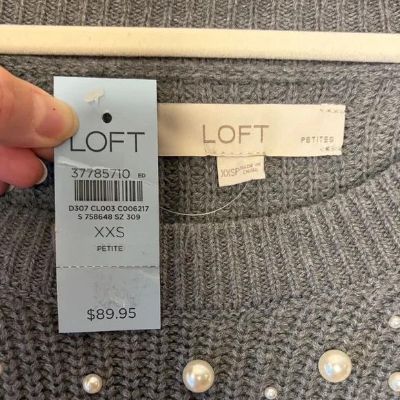 Ann Taylor Loft NWT- XXS petite. Gray Raglan Sweater with Pearl Accents - Picture 2 of 5